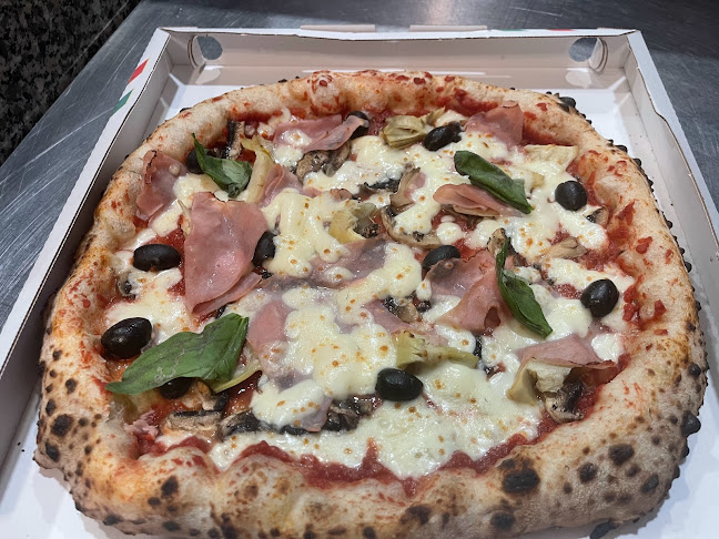 Comments and reviews of Pizzeria O' Vesuvio