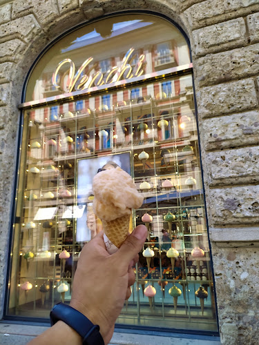 Via Giuseppe Mengoni, 1, 20121 Milano MI