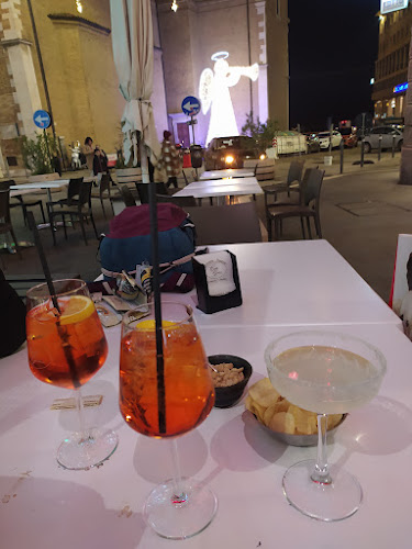 Opinii despre Bar Caffè Giuliani - Ristorante - Pizzeria - Aperitivi - Rooms în Ancona - Ristorazione