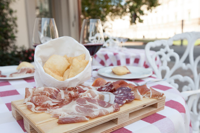 Stuzzicheria Parmigiana