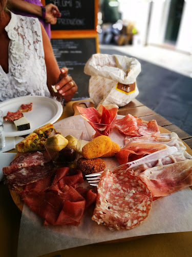 Bonuccelli Salumi Norcineria - Pietrasanta