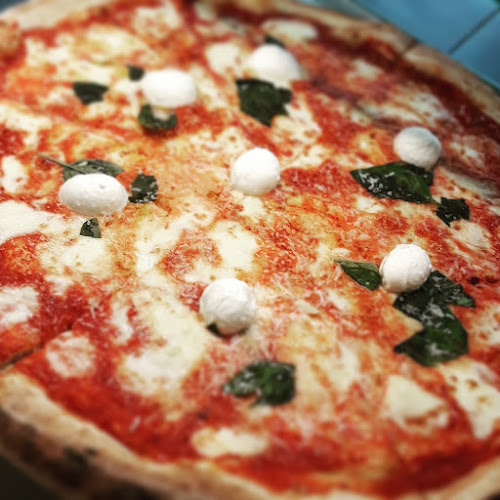 Comentarii opinii despre Bar Scacco Matto Tabacchi Pizzeria Rosticceria Caffetteria SLOT VLT