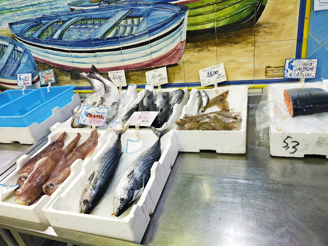 Opinii despre Pescheria Mare Blu Di Castellano Aniello în Piano di Sorrento - Ristorazione