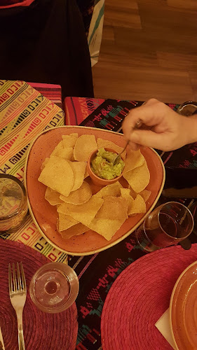 La Cucaracha Open Times