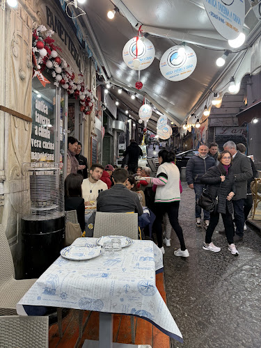 Opinii despre Antica Taverna a Chiaia în Napoli - Ristorazione