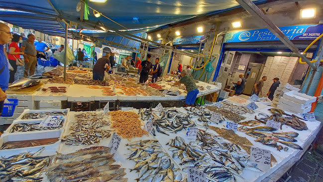 Comentarii opinii despre Pescheria Pizzi Pizzi di D'Anna Vincenzo