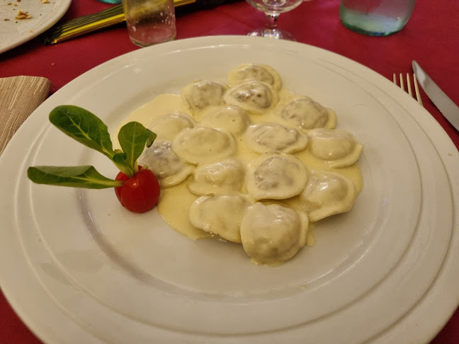 Pizzeria Ristorante Vecchia Carbonera Open Times