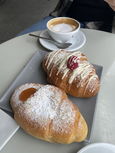 Opinii despre COLOMBO Cafè - Dolce & Salato în Bulgarograsso - Ristorazione