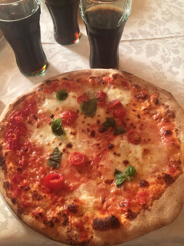 Opinii despre Engadina 1989 în Traona - Ristorazione