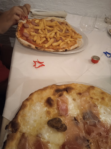 Comentarii opinii despre Fontana Fanelli