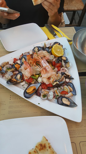 Streat Food - Poke, Sushi & Ramen - Vallecrosia