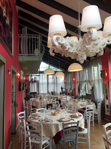 Opinii despre Ristorante La Verandina în Ferrera Erbognone - Ristorazione