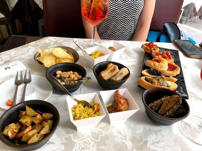 Opinii despre Bar Caffè Giuliani - Ristorante - Pizzeria - Aperitivi - Rooms în Ancona - Ristorazione