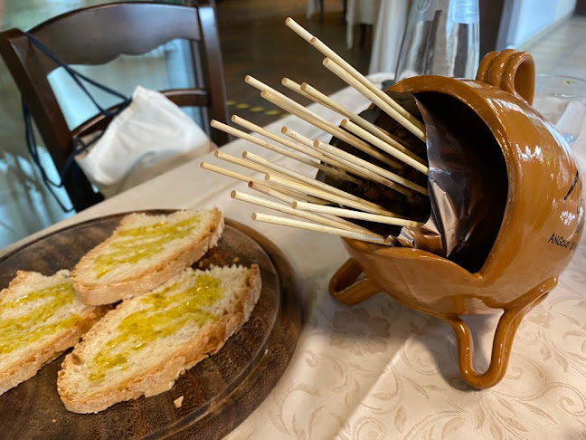 Ristorante Pizzeria Angolo d' Abruzzo Di Melchiorre D. & C - Ristorazione