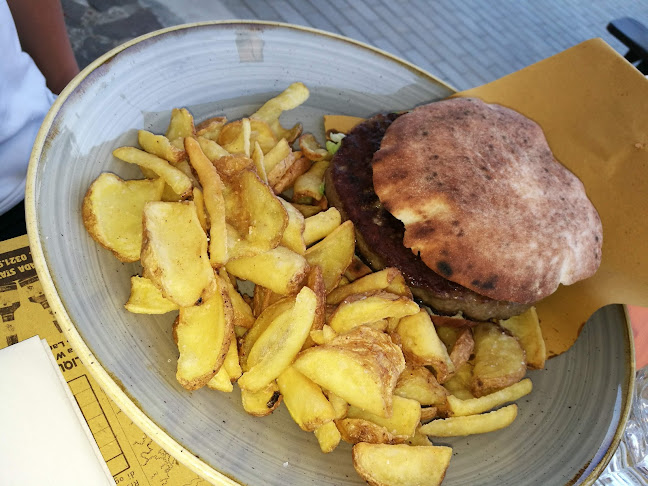 Comments and reviews of Edelstube