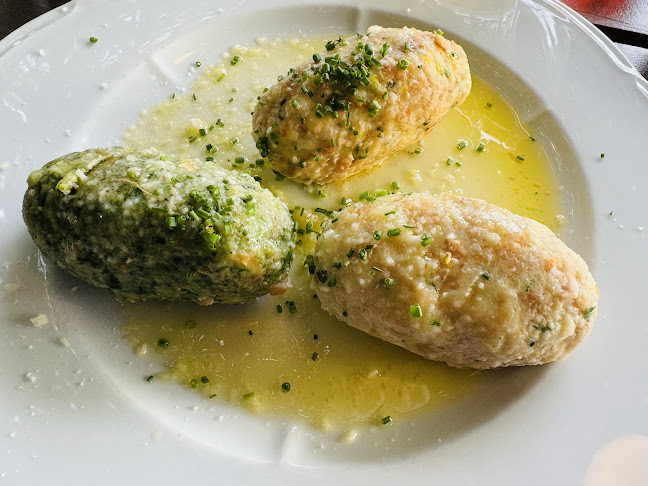 Opinii despre Biergarten Tirol am Schlossweg în Tirolo - Ristorazione