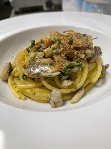 Uscita svincolo autostradale, Via Aldo Moro, 6, 90045 Cinisi PA