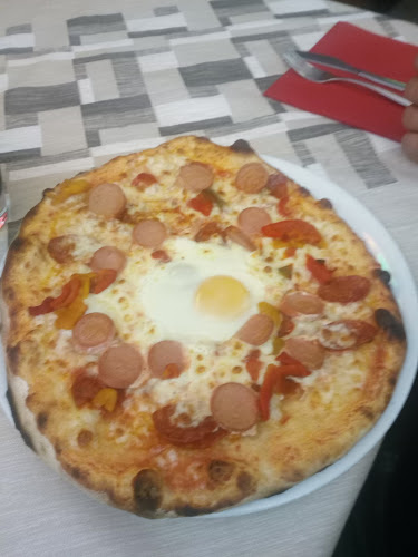 Opinii despre Bar Pizzeria Al Cappello Rosso în Oleggio - Ristorazione