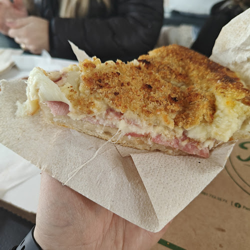 Viale Michelangelo, 27, 80040 Cercola NA