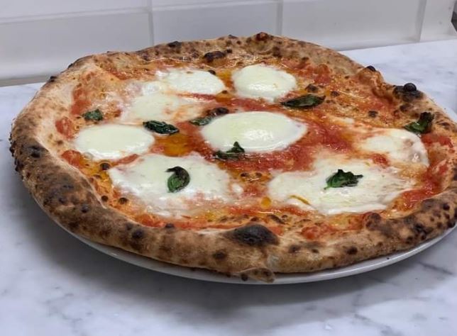 Opinii despre Pizzeria Spaccanapoli în Viareggio - Ristorazione