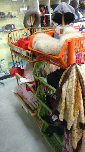 Mercatino dell'usato "Affare Assicurato" Phone number