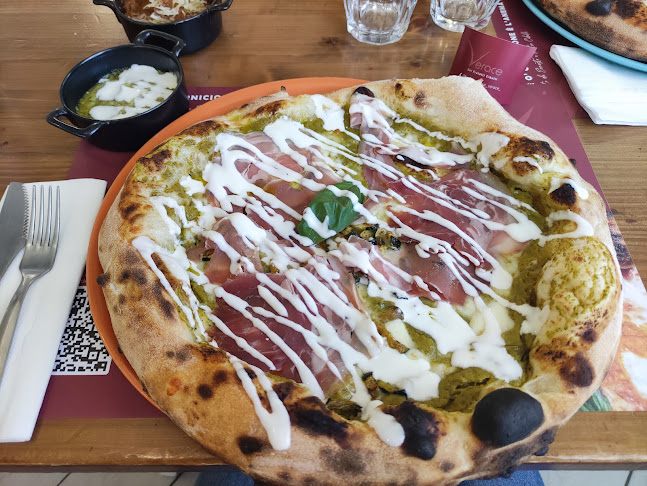 Via Santa Maria a Cubito, 663, 80145 Napoli NA