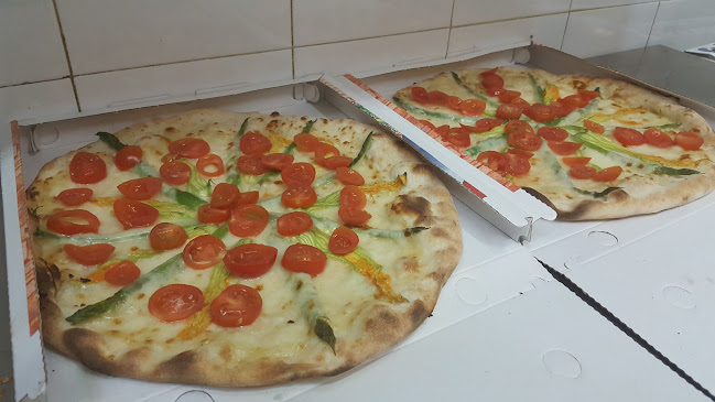 Opinii despre Pizza Car di Venditti Tonino în Cagliari - Ristorazione