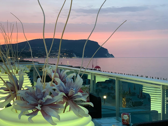 Crystal 37 | Ristorante Pizzeria - Bar - Stabilimento Balneare - Ristorazione