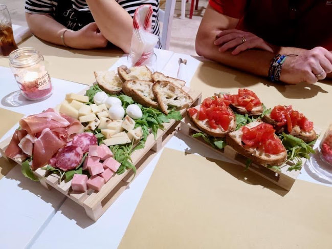 Opinii despre Portico Cafè Hamburgeria Sicula în Acireale - Ristorazione