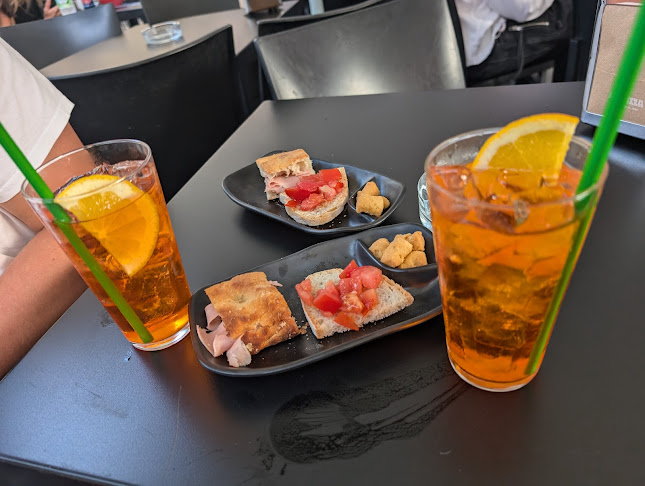 Comentarii opinii despre People Drink Emotion