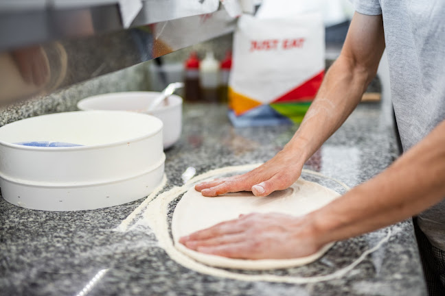 Mani in Pasta - Ristorazione
