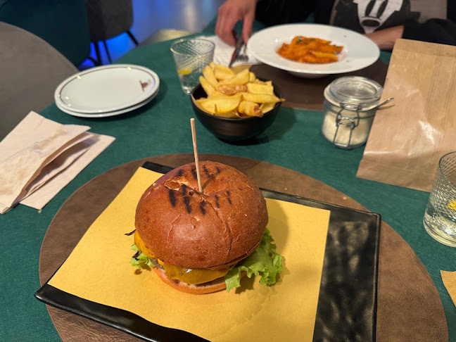 Comments and reviews of Aurora Lounge & Shisha Bar