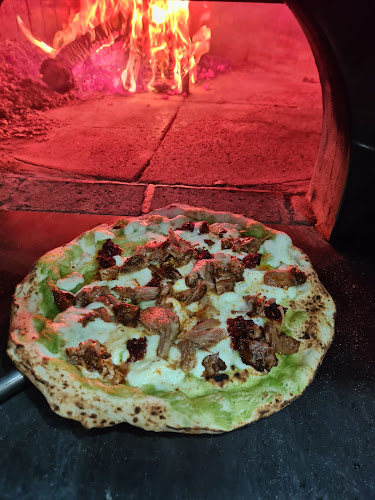 Opinii despre Pizzeria Le Cinque Note în Marzano di Nola - Ristorazione