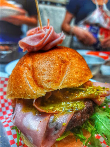 BEER HOUSE ~ IRISH PUB ~ Arcade zone