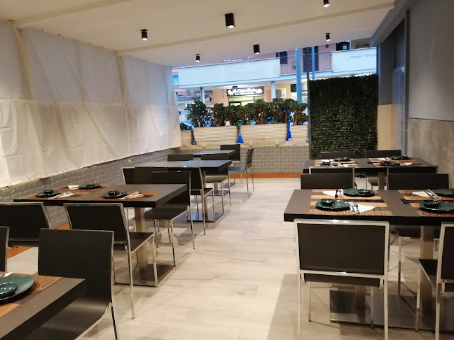 IZUMI Restaurant Cinese Giapponese - Ristorazione