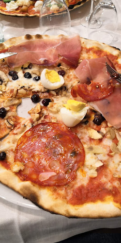 Opinii despre L'Altra Tappa în Ciampino - Ristorazione