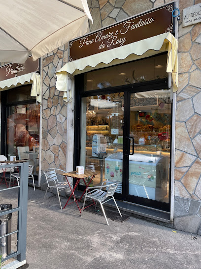 Pane Amore e Fantasia