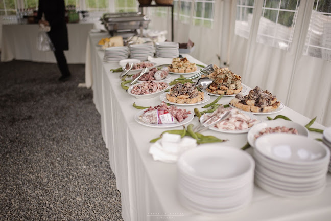 La Tavola Imbandita Catering
