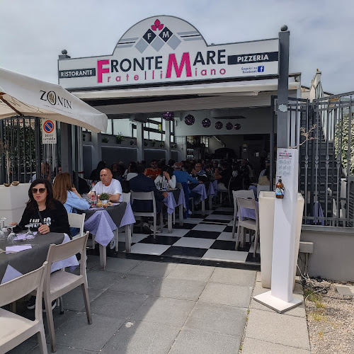 V. Giovanni Falcone, 16, 98028 Santa Teresa di Riva ME