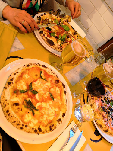 Sarchiapone pizzeria Torino Phone number