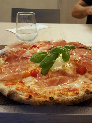 Comentarii opinii despre Santa Lucia