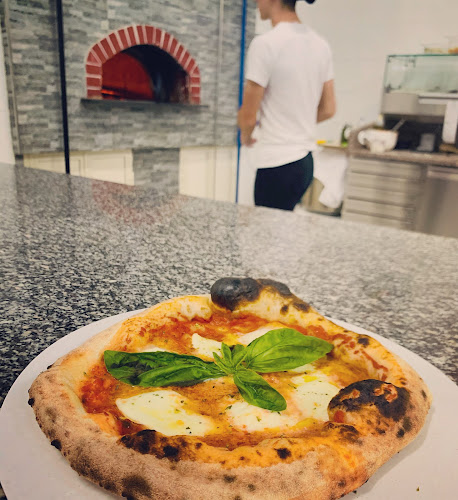 Opinii despre L'isola Della Pizza RAGUSA consegna în Ragusa - Ristorazione