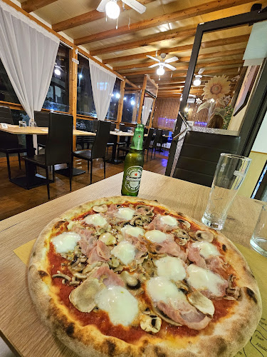 Via Teresa Bandettini, 251, 55100 Lucca LU