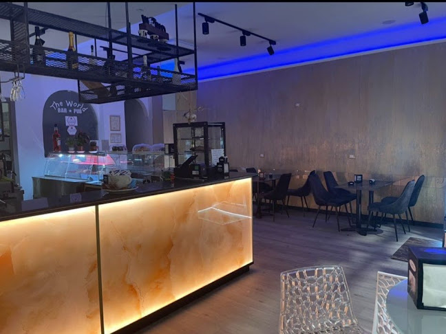 Comentarii opinii despre The World Bar Pub