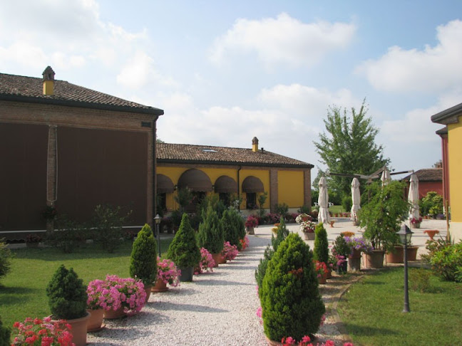 Comentarii opinii despre Corte Matilde