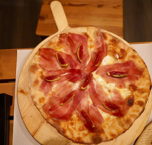 Opinii despre Pizzeria La Colmen în Sondrio - Ristorazione