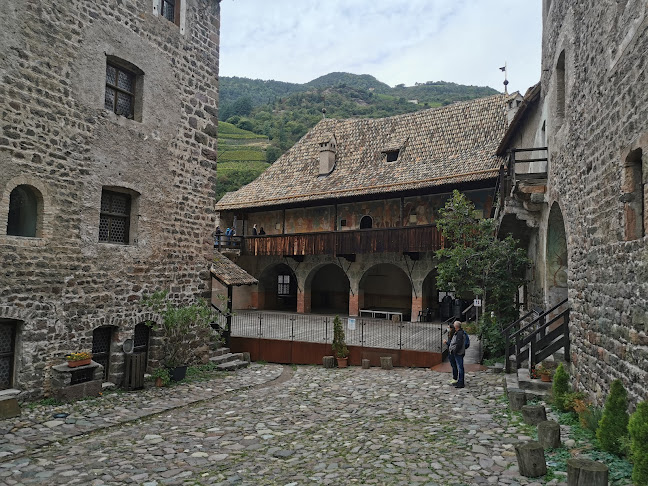 Osteria Castel Roncolo - Ristorazione