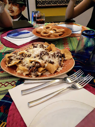 Comments and reviews of La Cucaracha