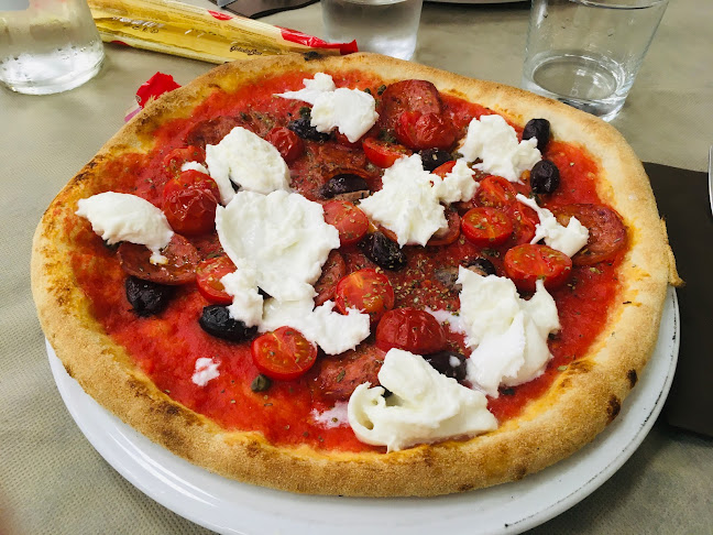 Opinii despre Due Colonne Ristorante Pizzeria în Bussolengo - Ristorazione