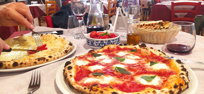 Comments and reviews of Ristorante Pizzeria Club Nautico